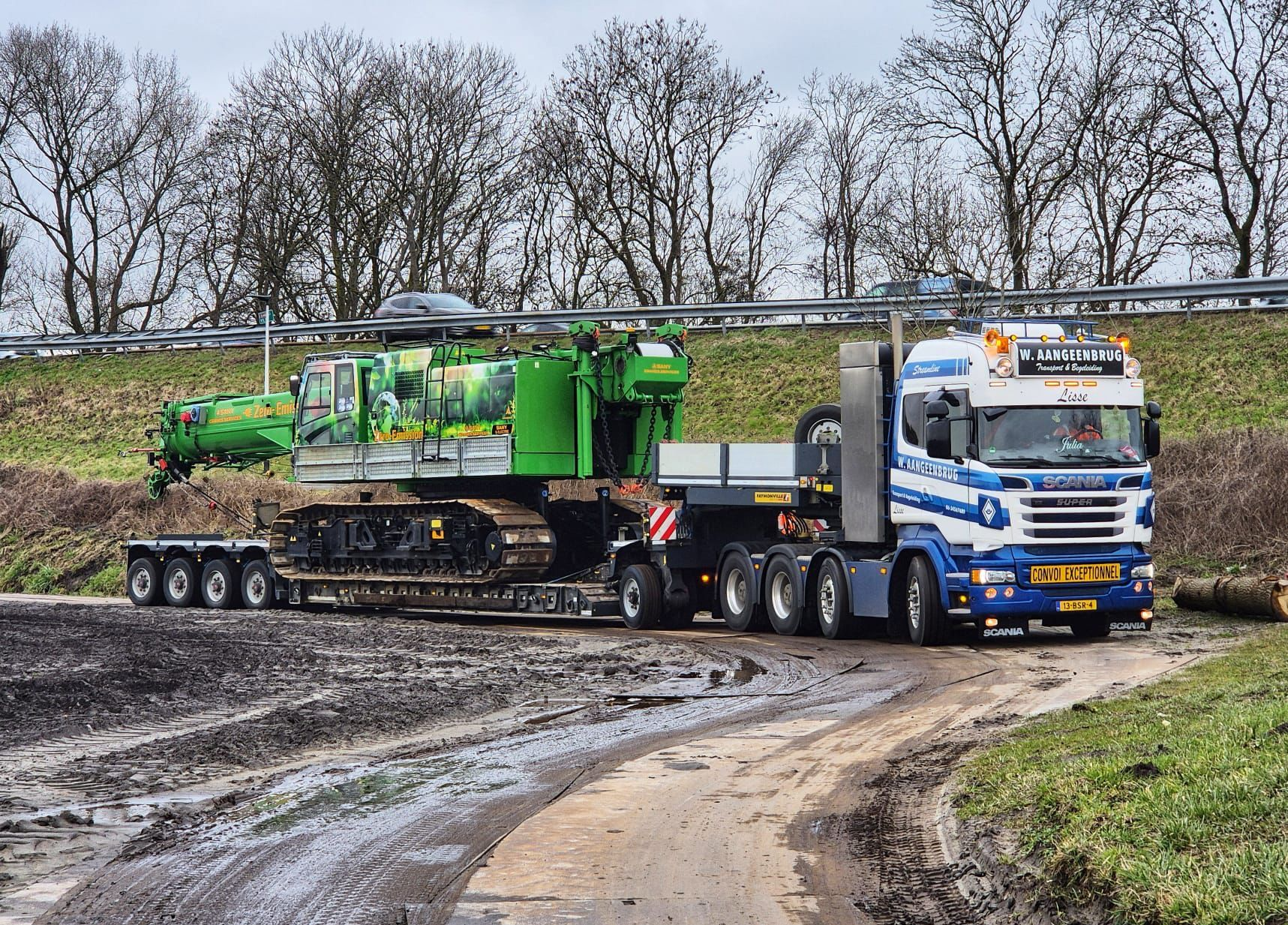 W. Aangeenbrug Transport & Begeleiding