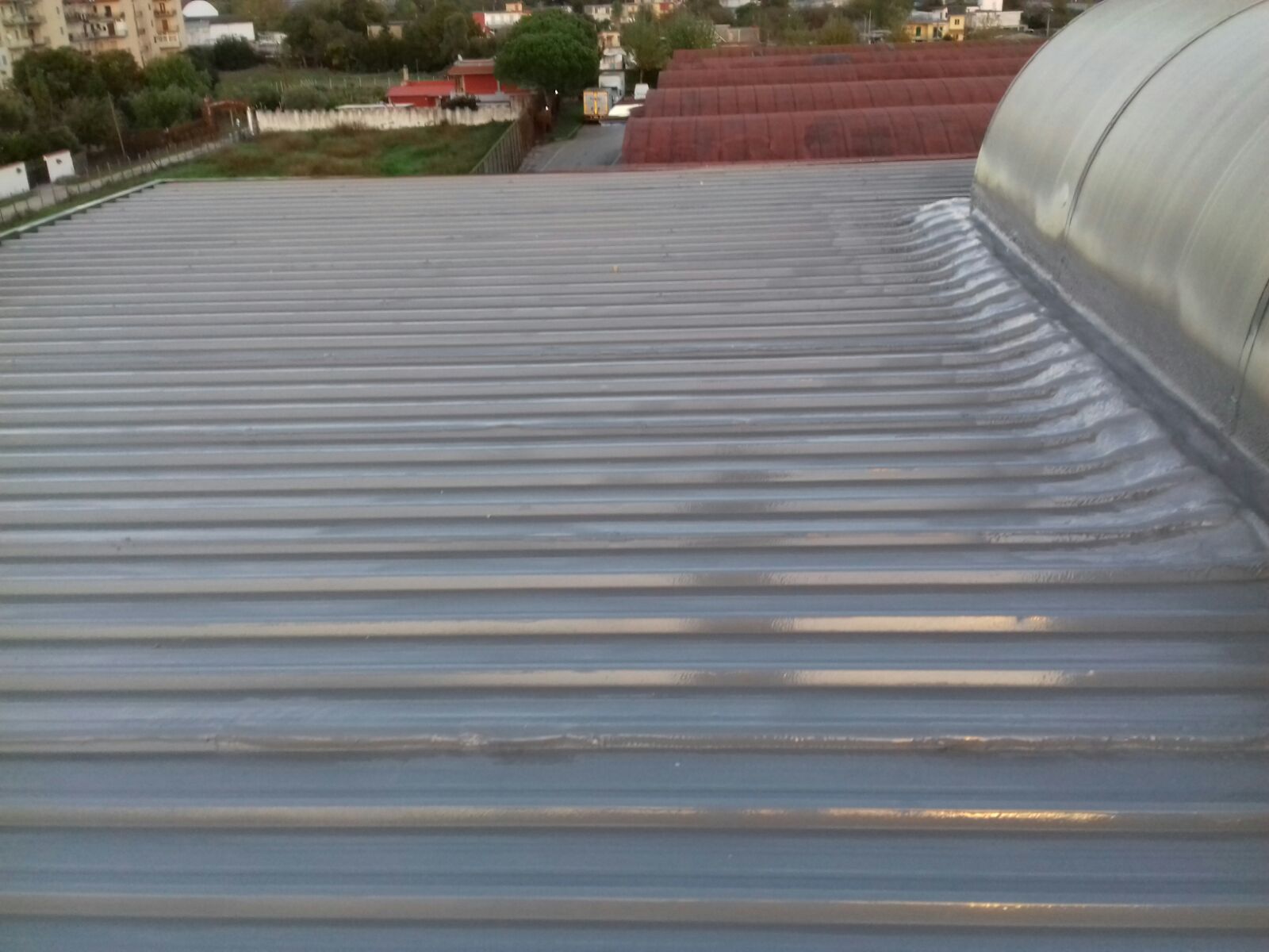 Impermeabilizzazione con poliurea su lamiera metallica