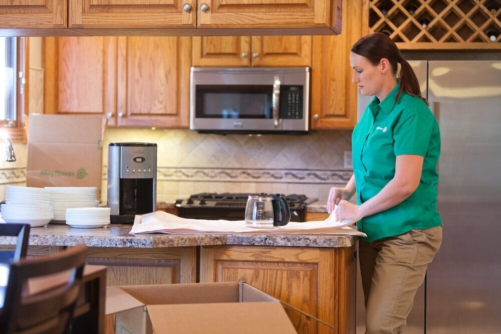 Kitchen Packing - Movers in Great Falls, MT