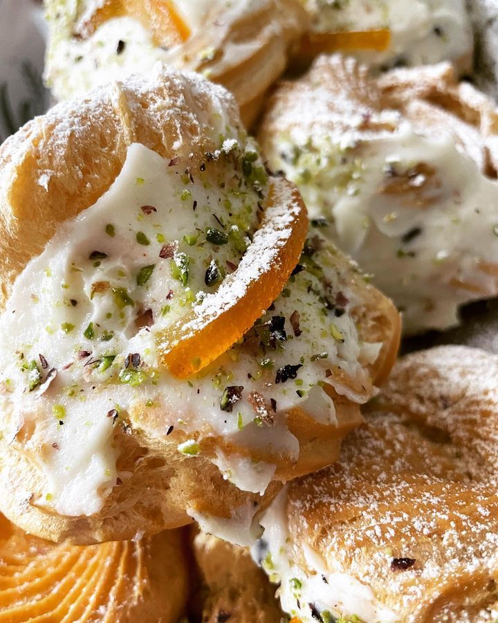 dolce pieno di ricotta