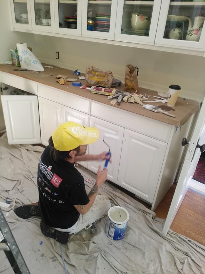 Cabinet painting company in Edmond, OK