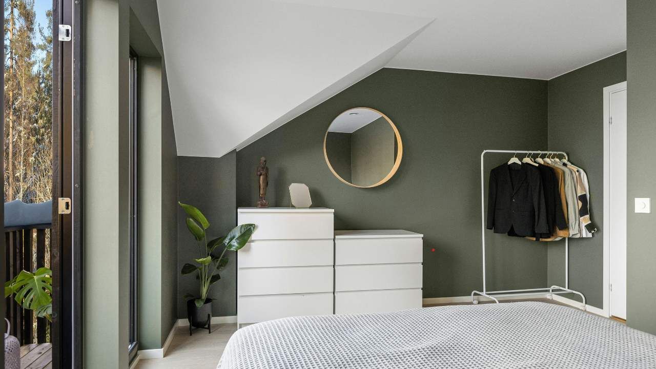 painting over dark walls