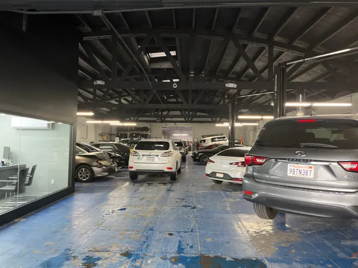 Blackstone Auto Body Shop Space