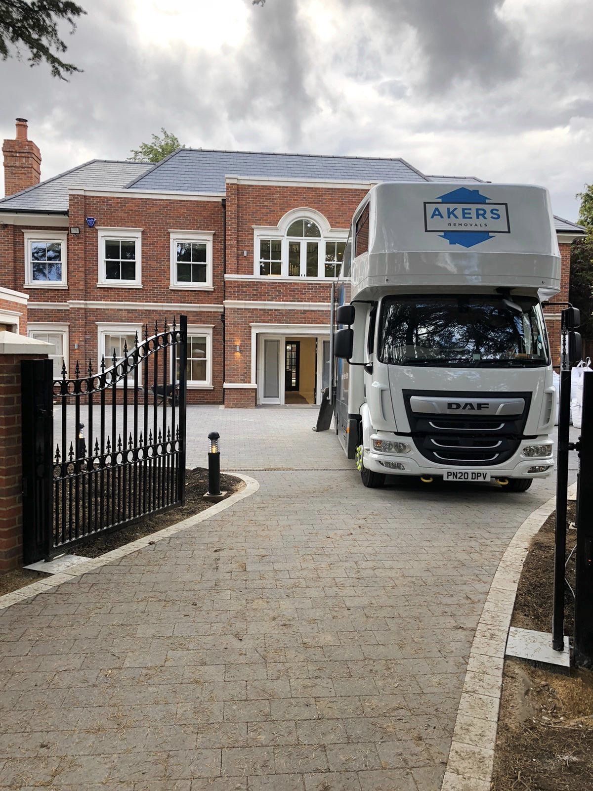 removals hertfordshire