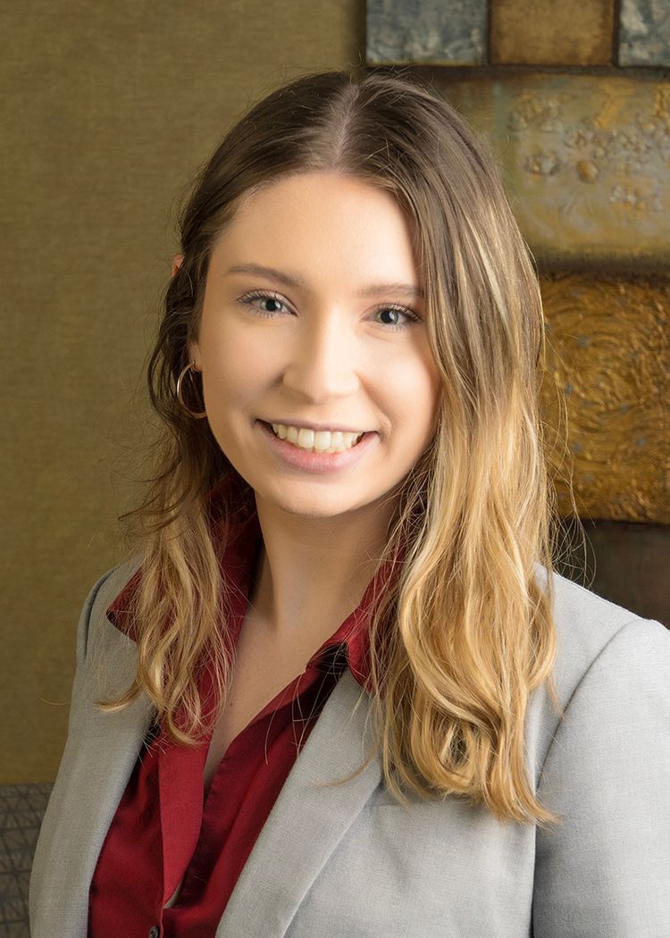 Headshot of Baden Tax Senior Tax Consultant Jessica Hook.