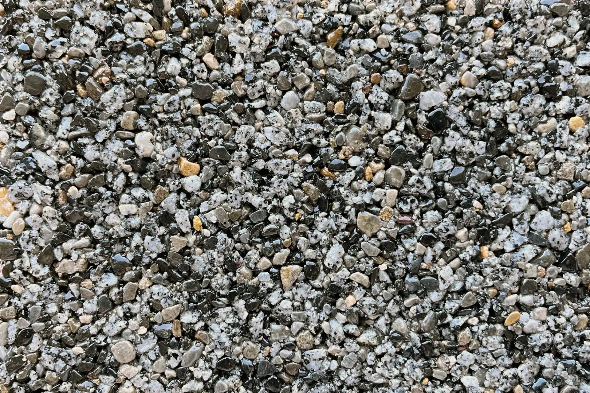 Gunmental colour blend for resin driveways.