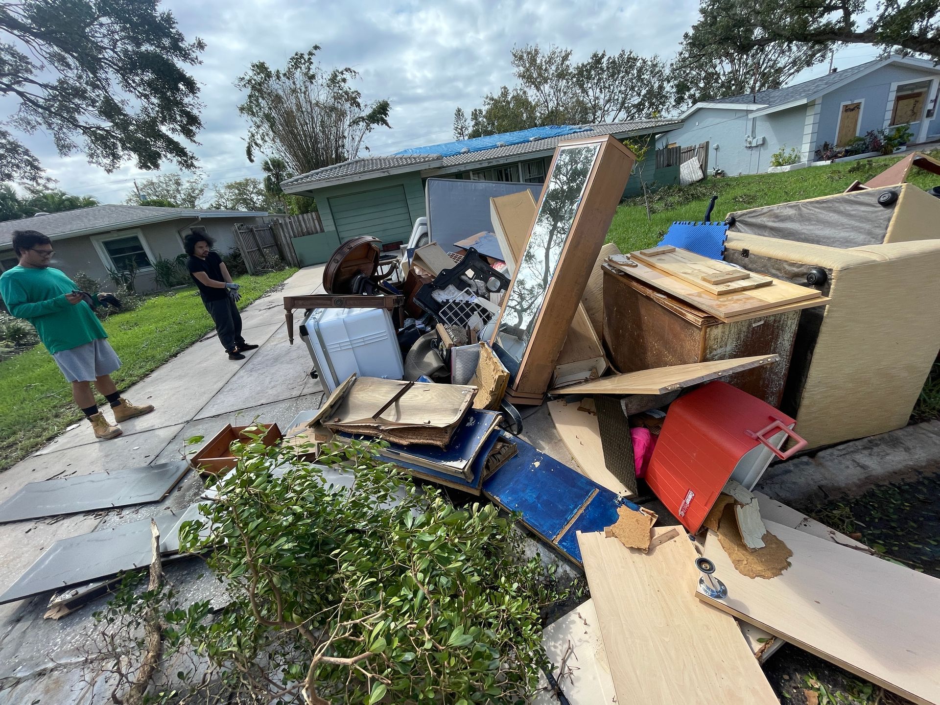 Large Storm Debris Cleanup