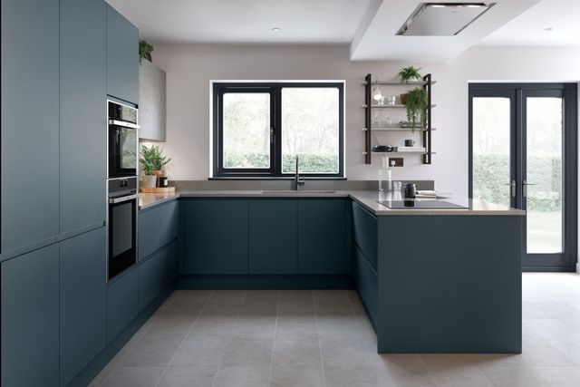The Rise of Handleless Kitchens: A Blend of Contemporary Design and Timeless Appeal