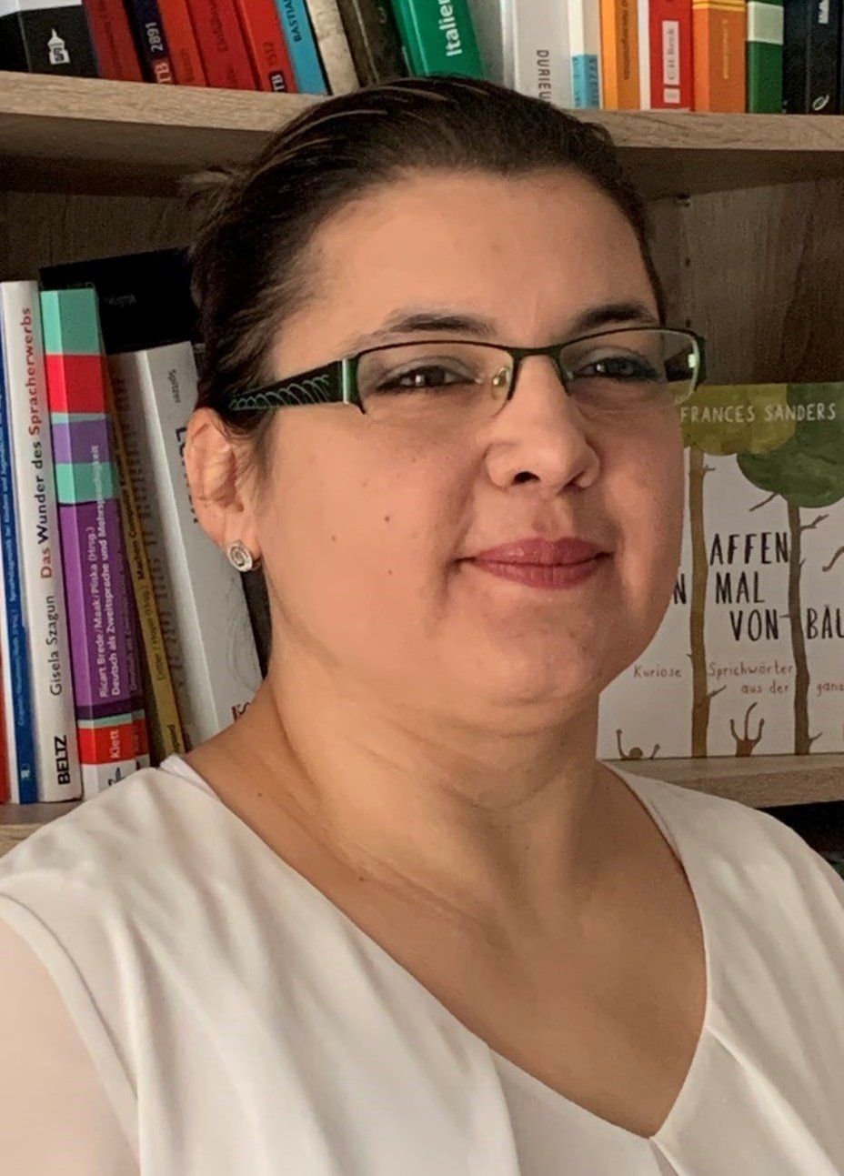 Dr. Enisa Pliska-Halilovic