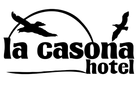 Logotipo negro: “La Casona Hotel” con dos pájaros en vuelo y una línea curva sobre el texto.