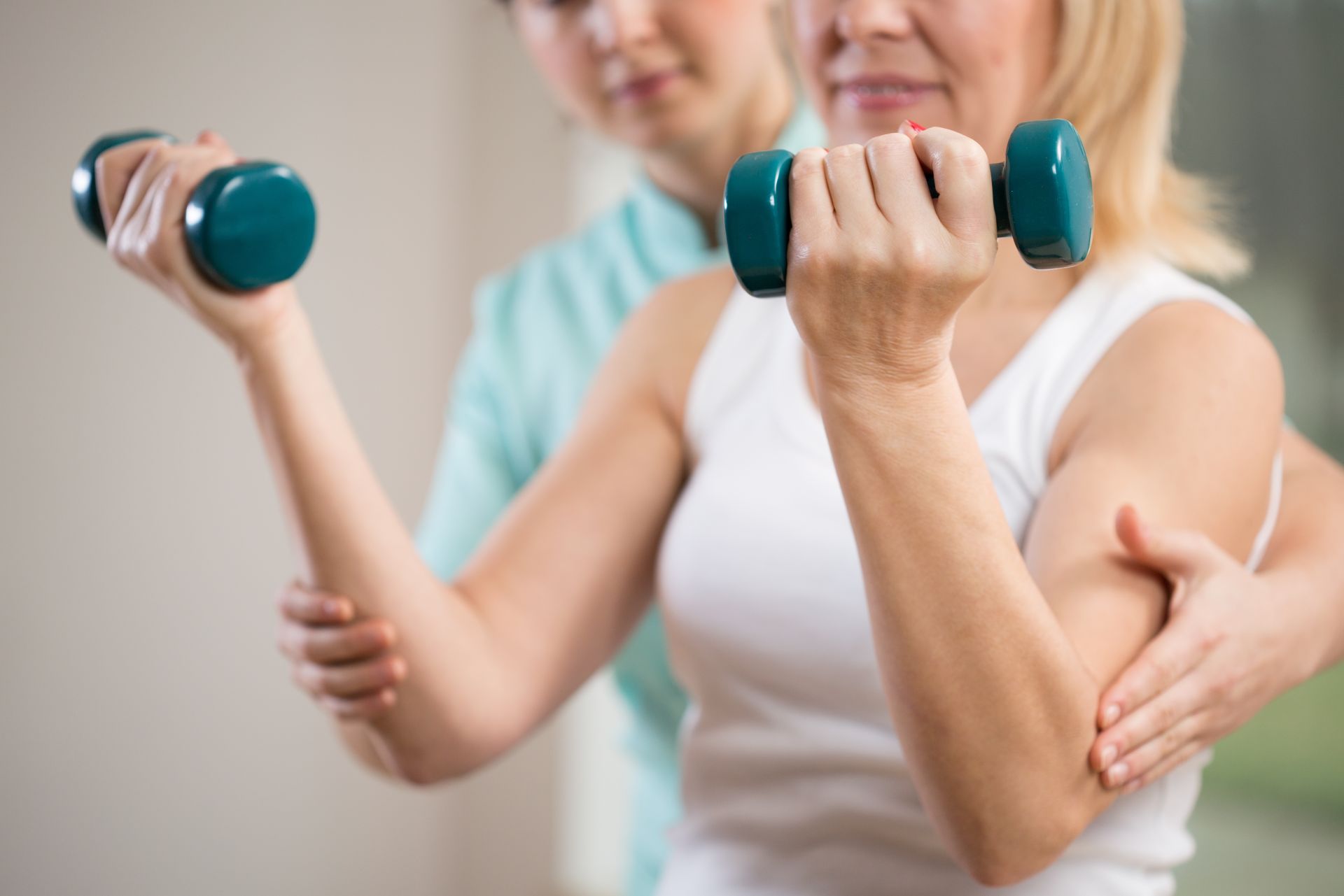 Sollevamento di manubri