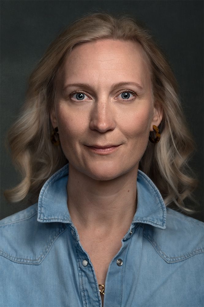 Close-up portrait of a woman.