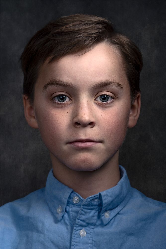 Fine art portrait photography, this sibling portrait photography shot was about highlighting similarities and differences