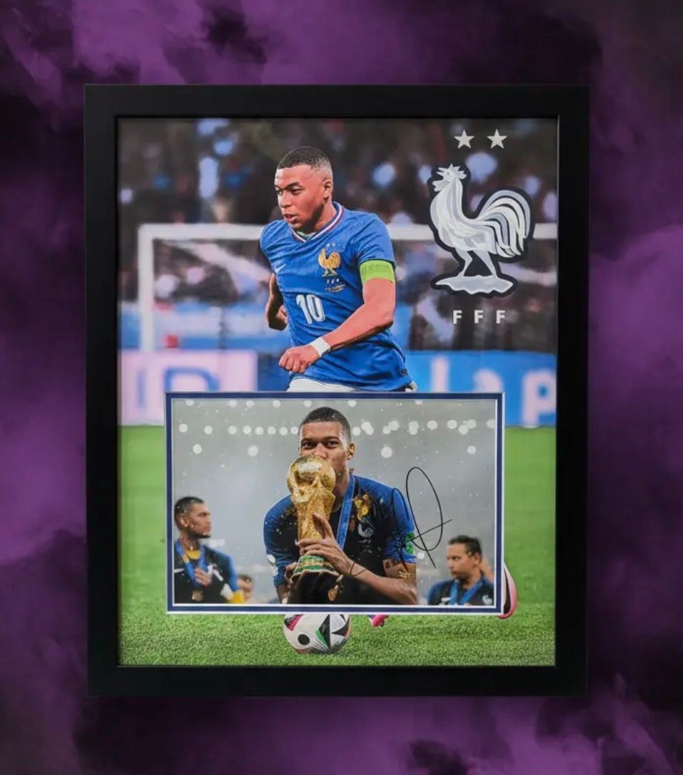 Authentic signed Kyliian Mbappe