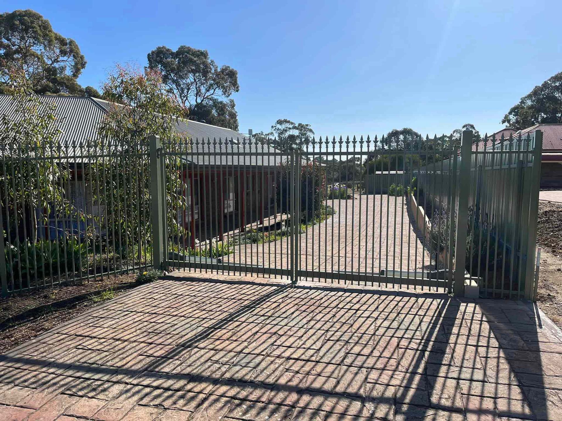 New tubular gate | Roseworthy, SA | Bazza's Fencing