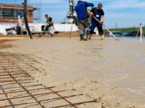 Experienced Cranbourne concrete contractor working on a commercial concreting project in VIC.
