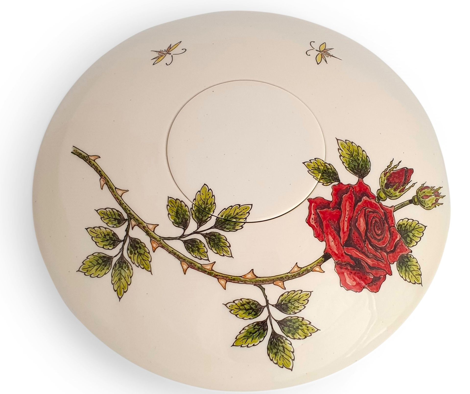 handbeschilderde urnschaal met rode roos tak