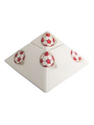 Piramide urn met voetballen