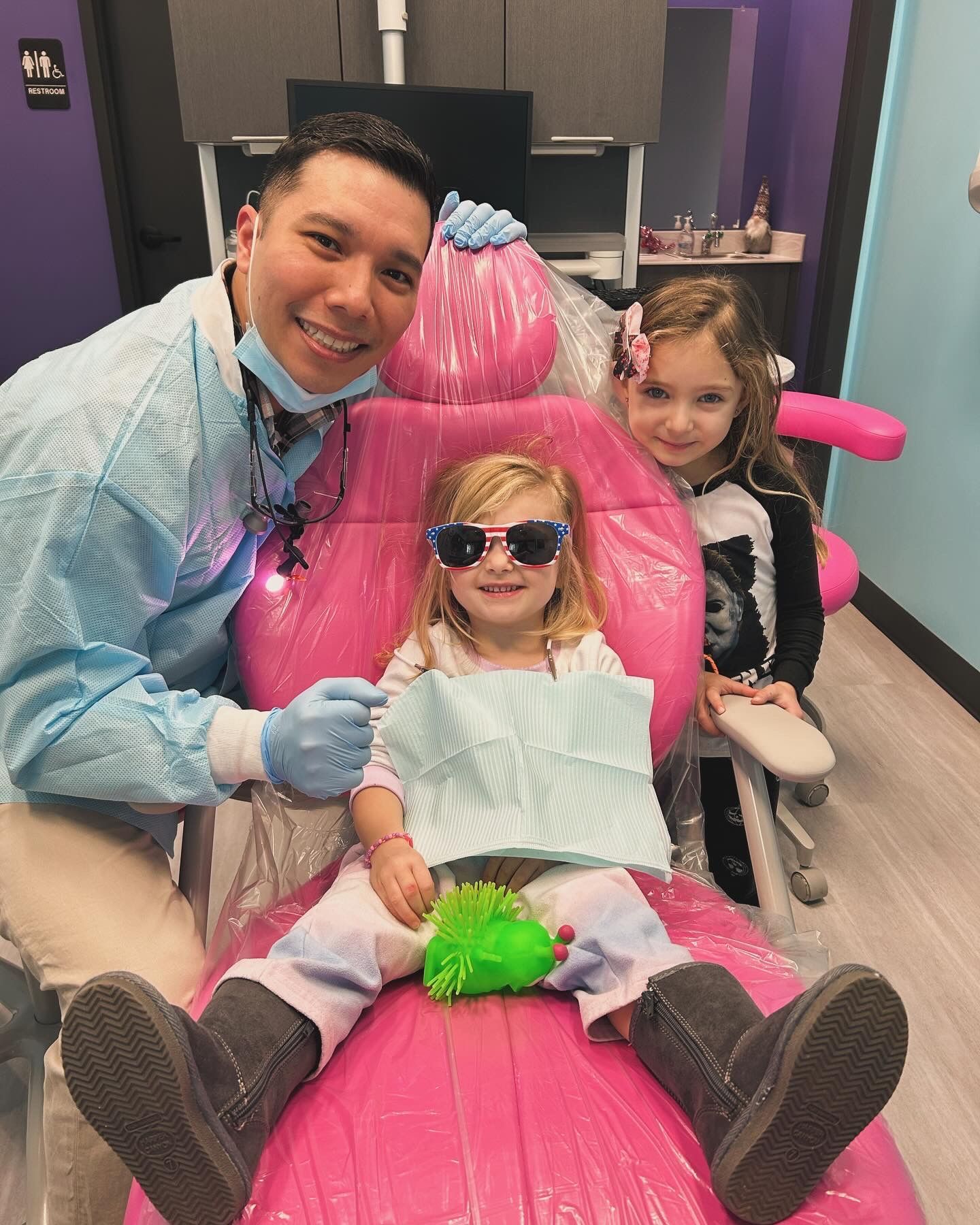 Little Boy With Magnifying Glass | Cavity Detective | Best Pediatric Dentist In Tinton Falls, NJ