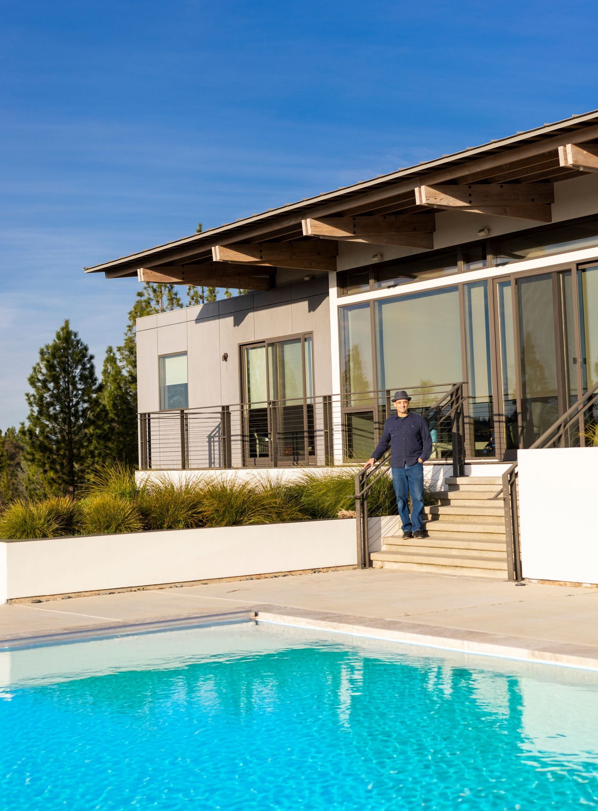 Photo of Matthew Sutherlin