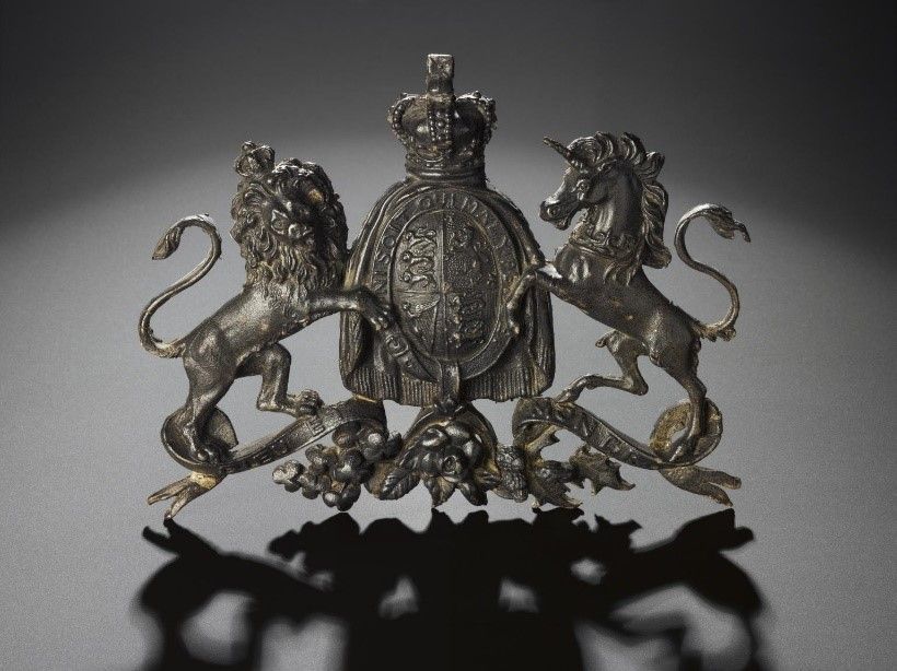 Armorial Molding of coat of arms, from gutta percha c. 1850 