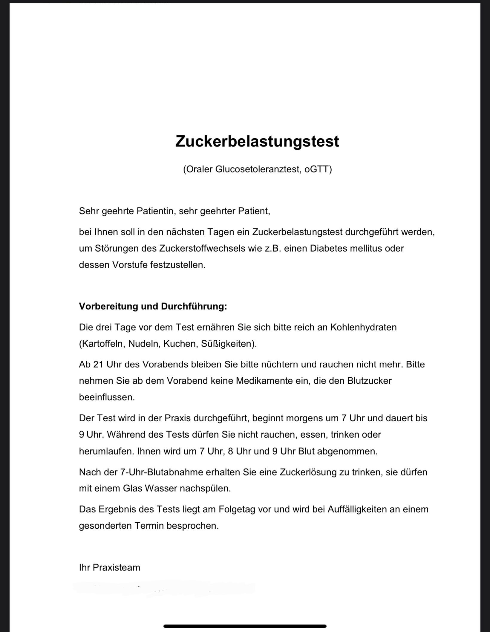 Ein weißes Blatt Papier mit viel Text darauf.