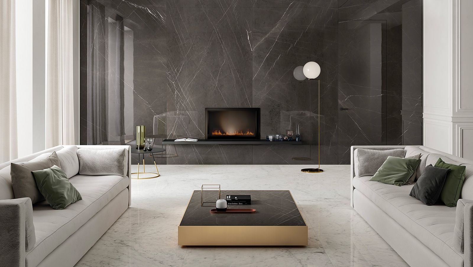 Soggiorno moderno con parete decorativa in marmo scuro, divani e tavolino.