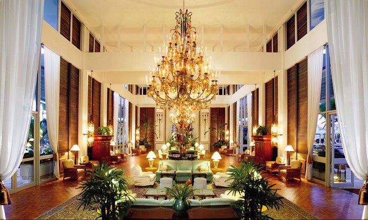 Spacious Modern Living Room — Honolulu, HI — WDI Companies, Inc.