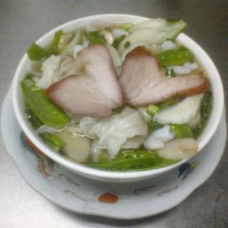 Traditional Chinese styled soups and more at China Hut in Medford, OR.