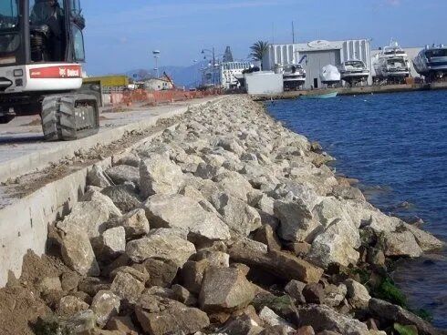 movimentazione pietre ed inerti