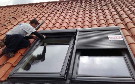instalacion de claraboyas, ventanas velux en tejados de Gijon, asturias