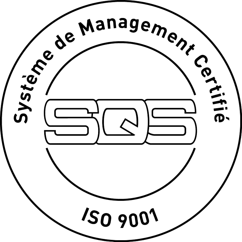 Logo du système de management certifié SQS ISO 9001 en noir et blanc.