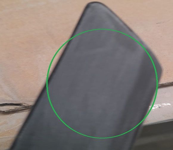 Carteggiatura del materiale di scarto per riverniciatura dopo