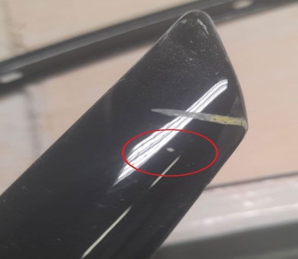 Carteggiatura del materiale di scarto per riverniciatura prima