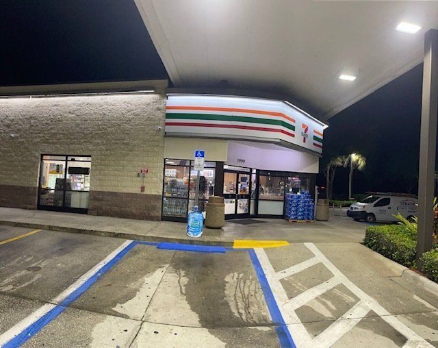 7/11 Parking Space — Daytona Beach, FL — All Star Pressure Wash