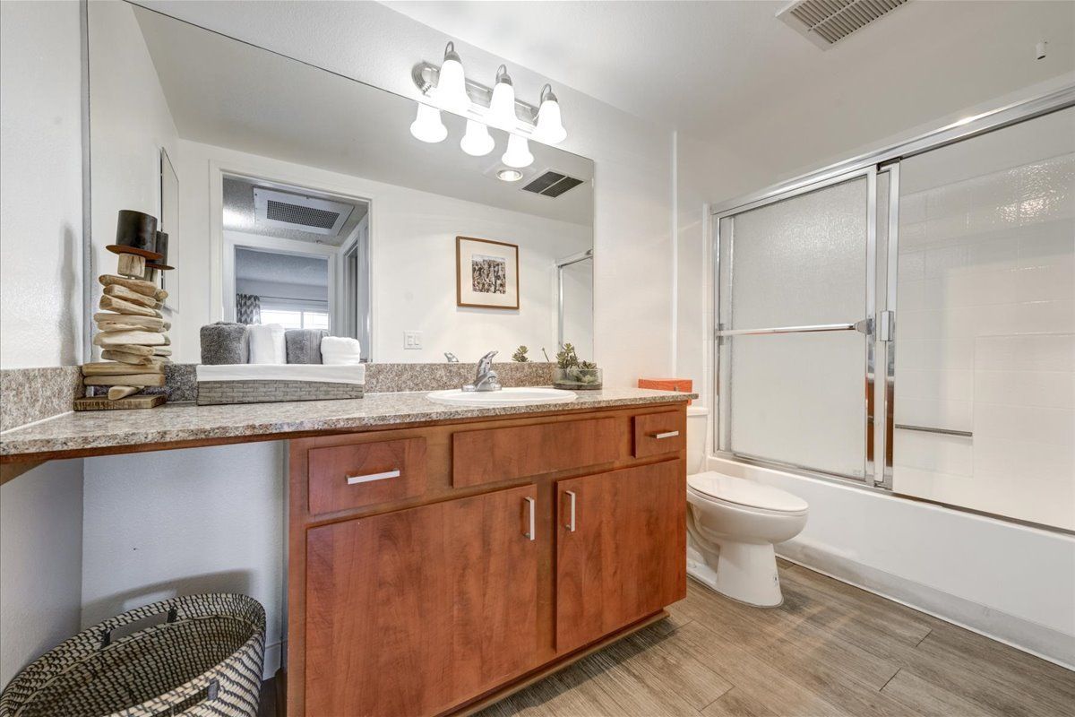 Interior Photo of Artists Village Bathroom