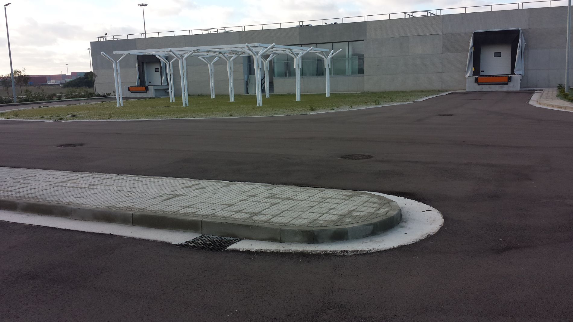 lavori nell'edificio dell'autorità portuale