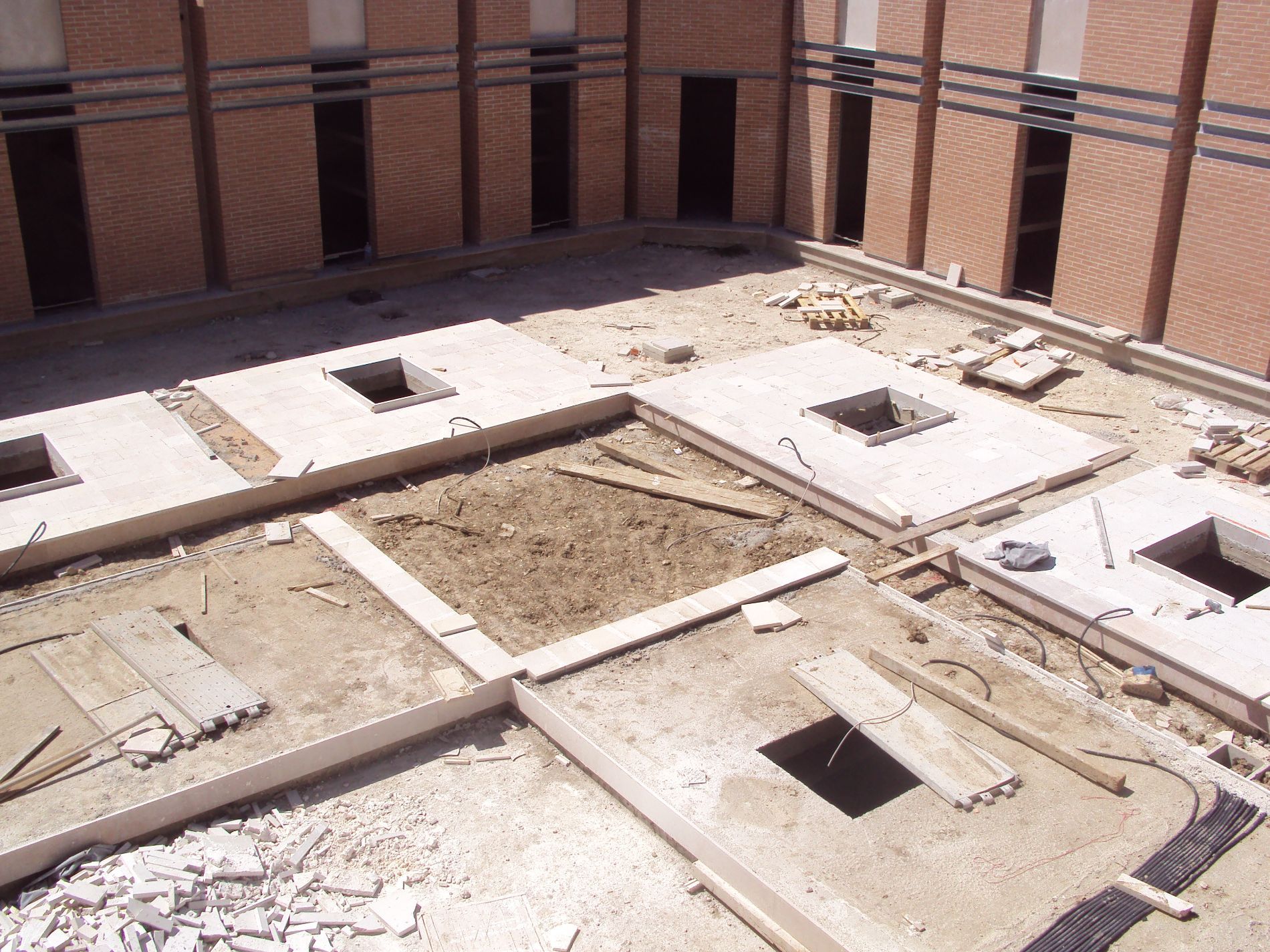 lavori nel cimitero di terni