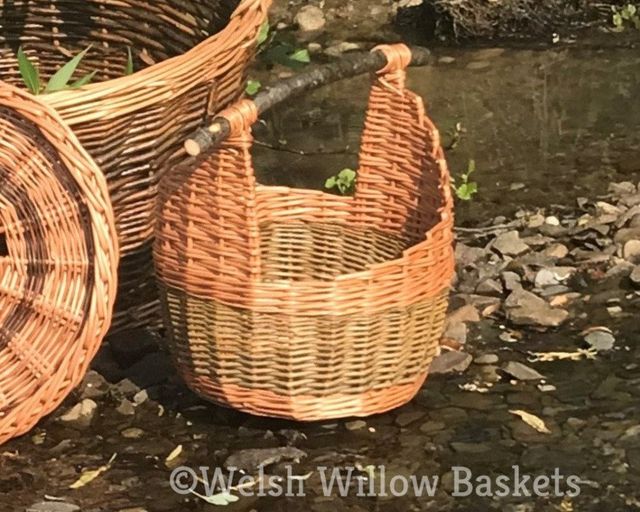 Woven Fishing Basket -  UK