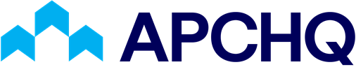 Logo APCHQ bleu avec des formes de toit stylisées et texte noir
