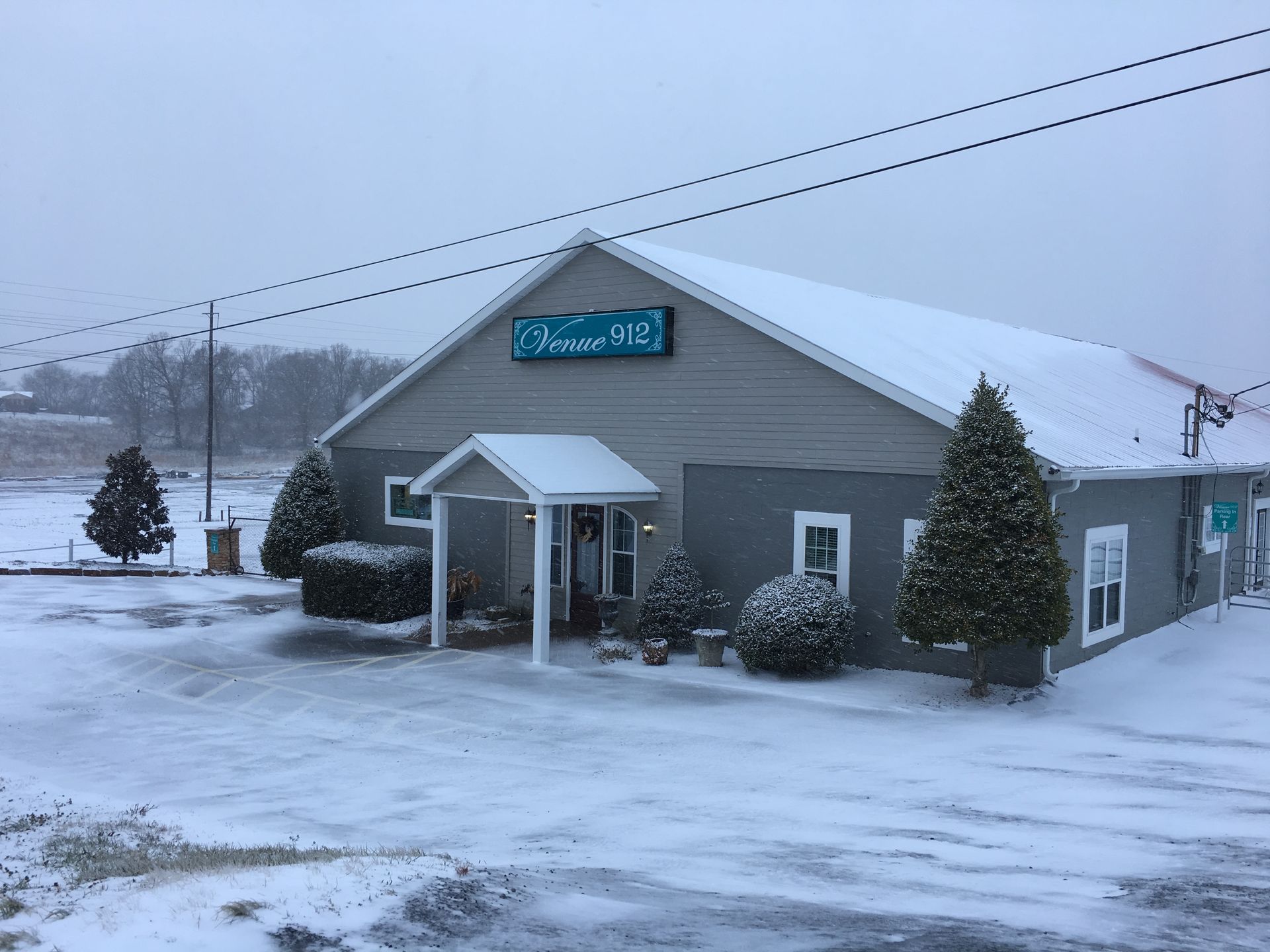venue 912 in the snow