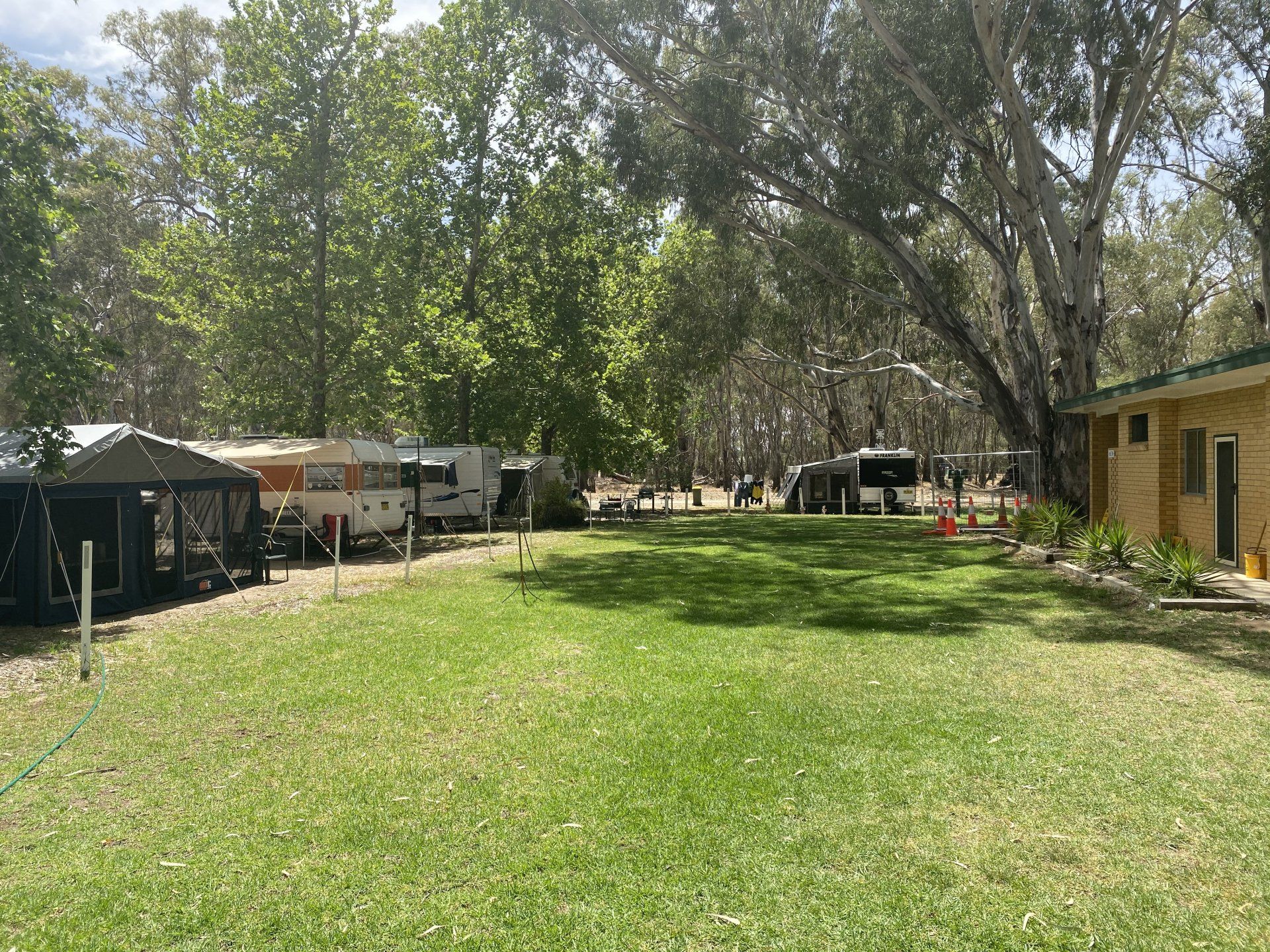 Darlington Point Riverside Caravan Park and Attractions