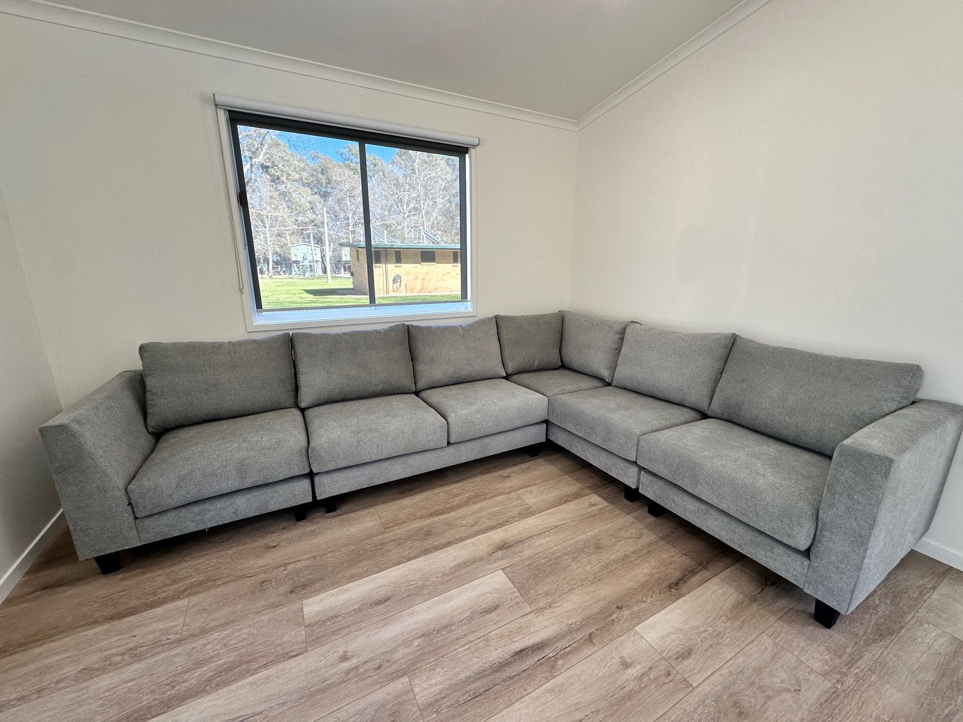 Lounge room in the 2 bedroom cabins at Darlington Point Caravan Park