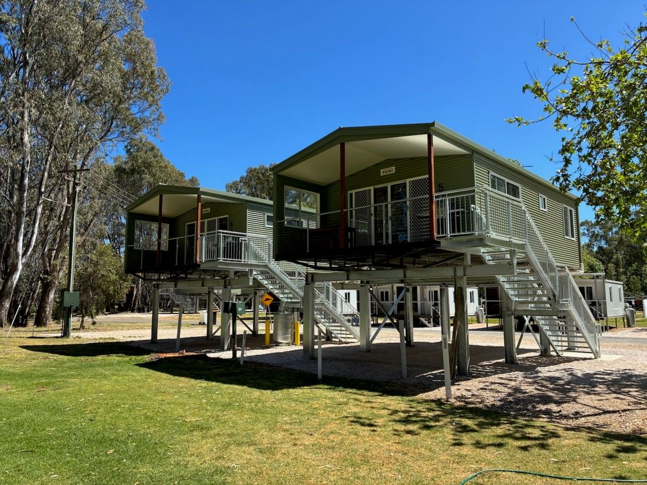 2 bedroom cabins at Darlington Point Caravan Park