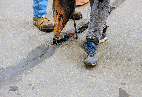 Asphalt Crack Repair — Canton, OH — Milhoan Asphalt Maintenance Inc