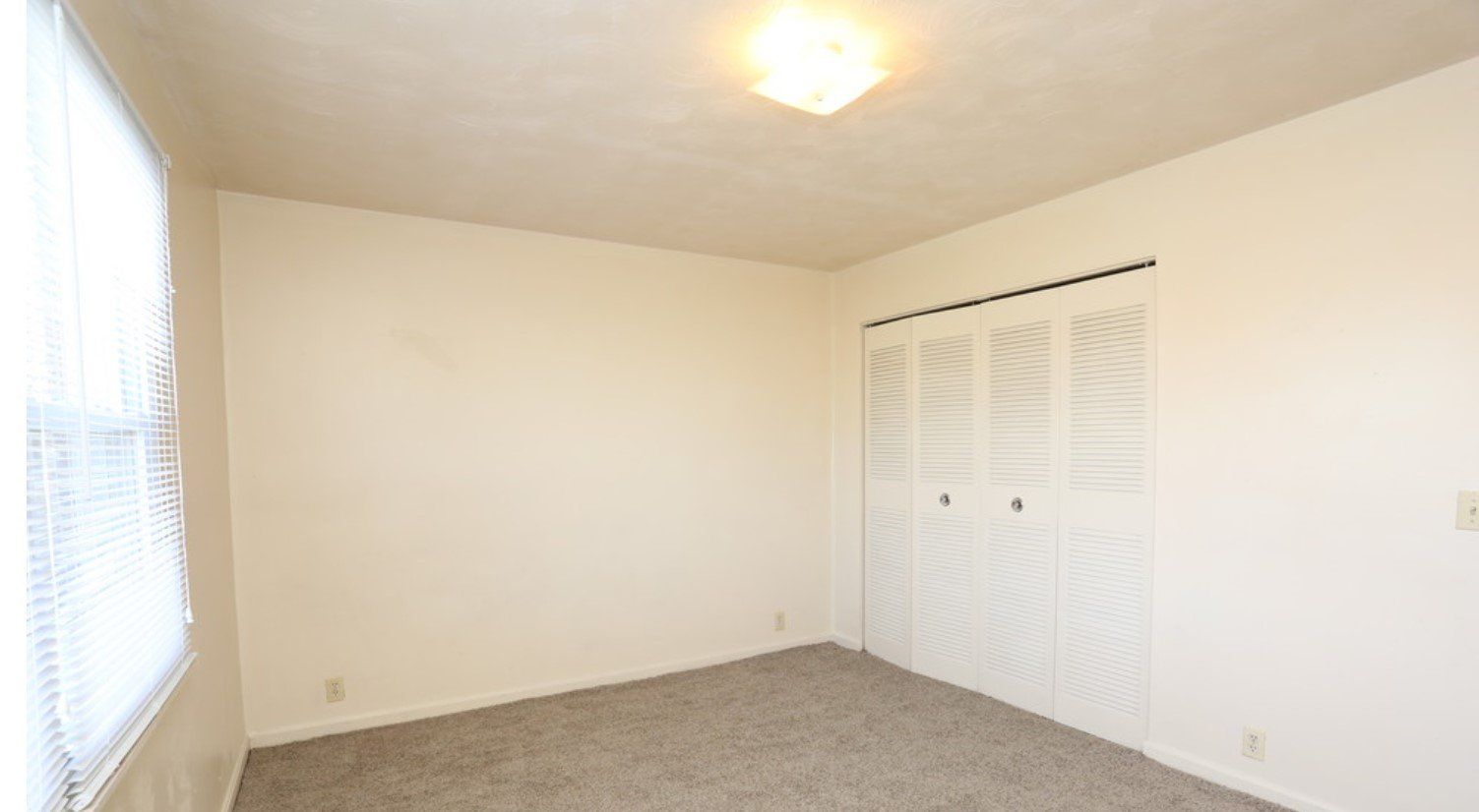 Fairway Plaza Property Photo