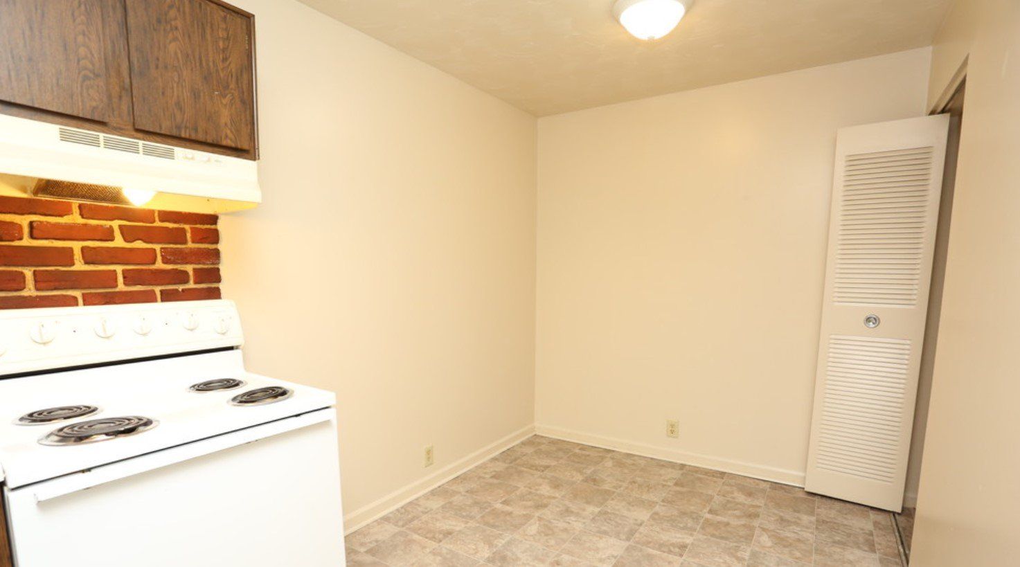 Fairway Plaza Property Photo