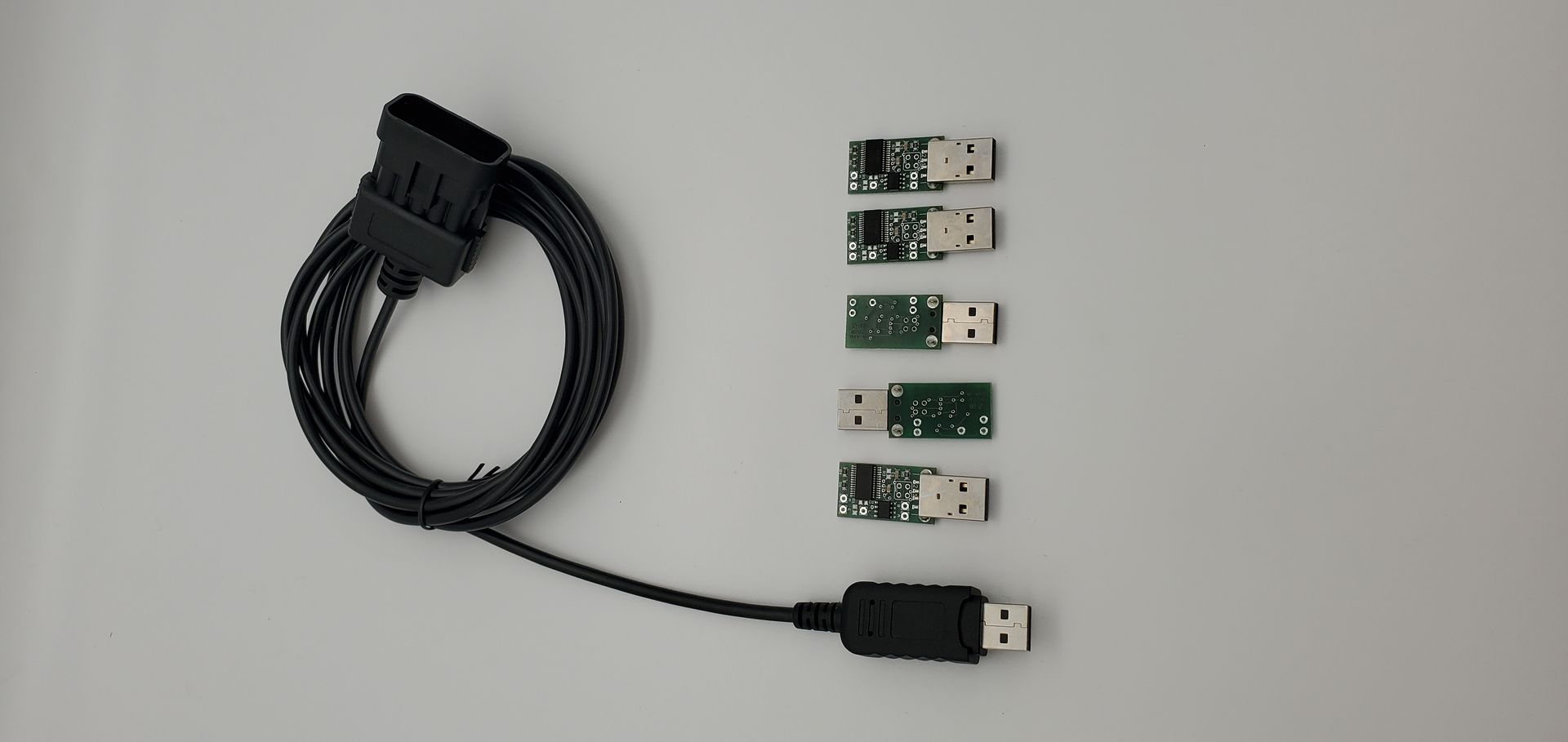 A usb cable with a bunch of connectors attached to it