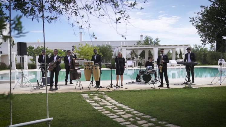 Destination Wedding Band in Puglia - Francesca Gramegna Music @ Masseria Almadava - Polignano a Mare