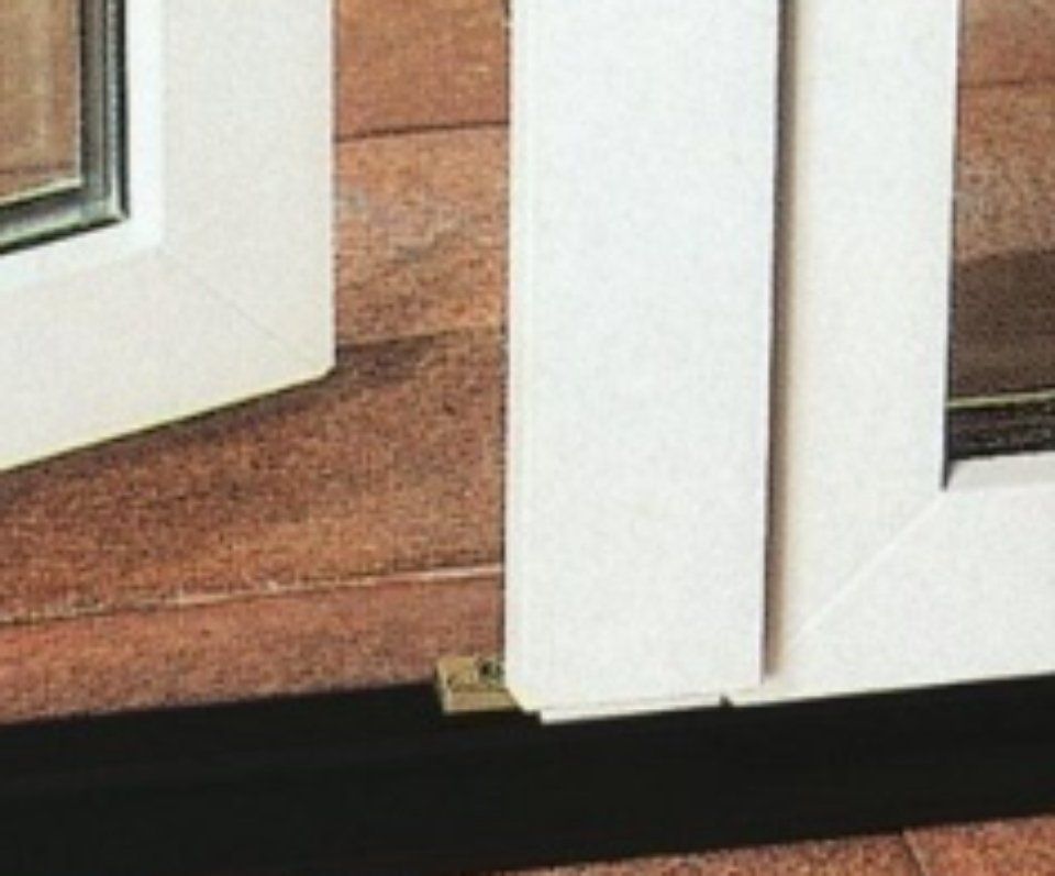 Soglia bassa in poliammide termica per portafinestra.